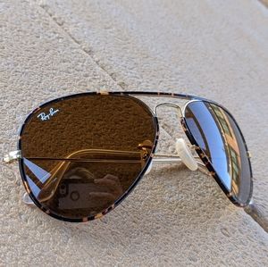 Aviator Ray-Ban sunglasses